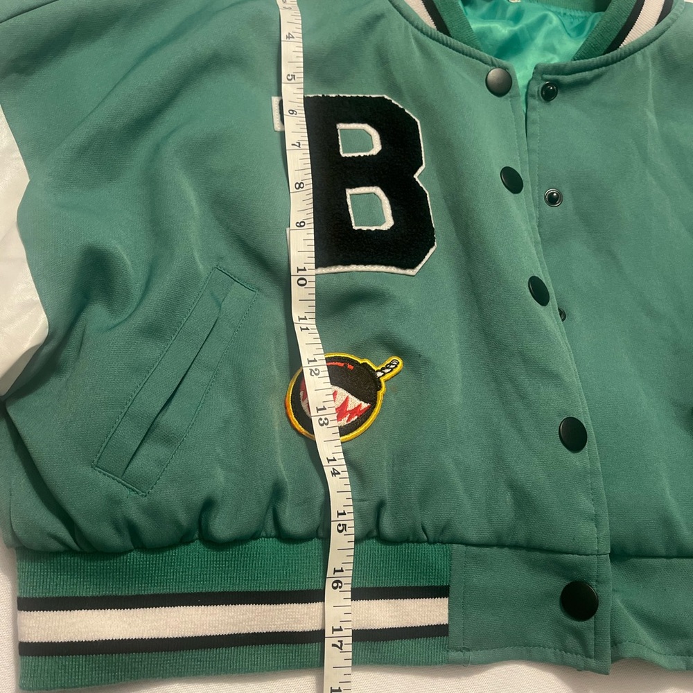 Jacket - Picture 3 of 9